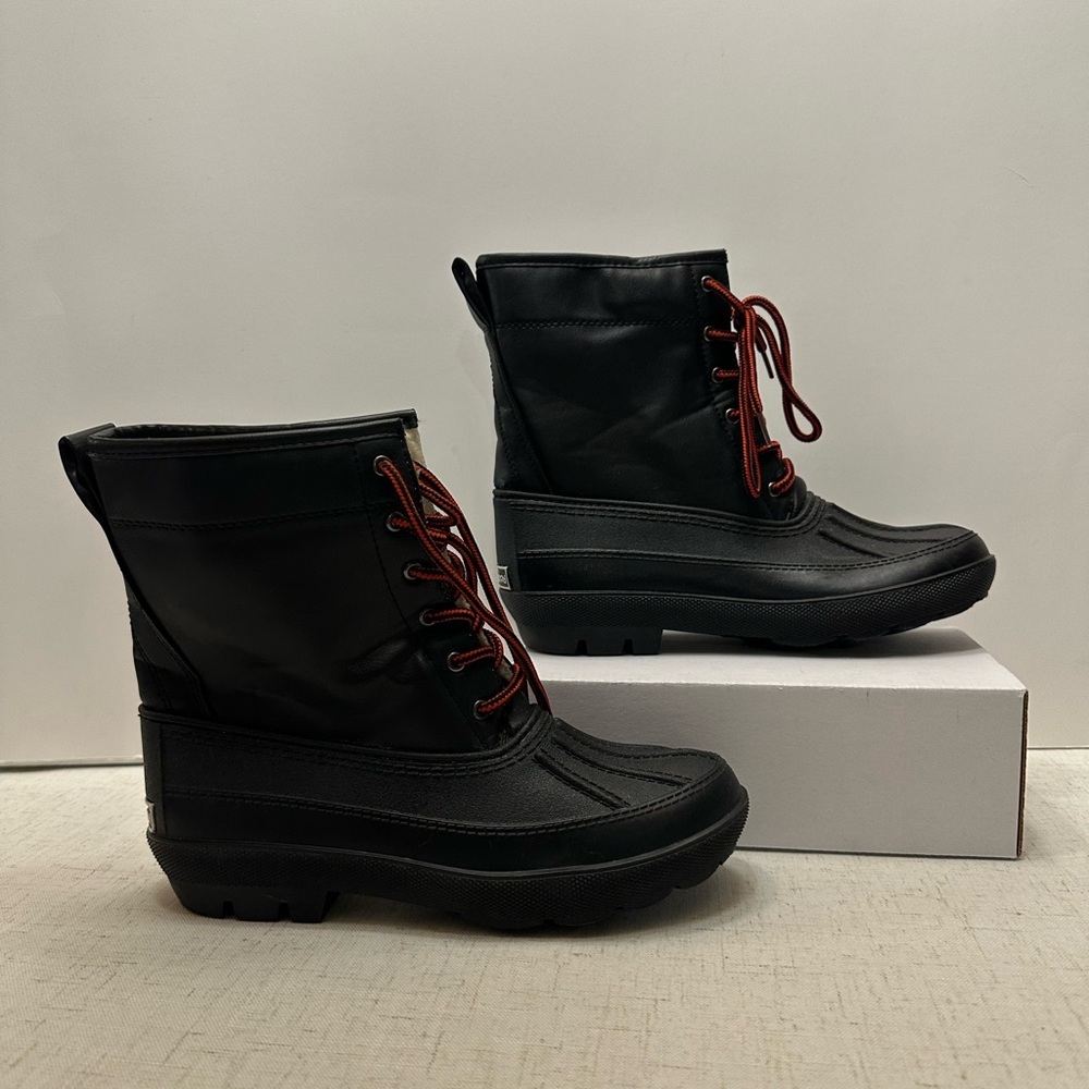 Dirty Laundry Black and Red Winter Boots